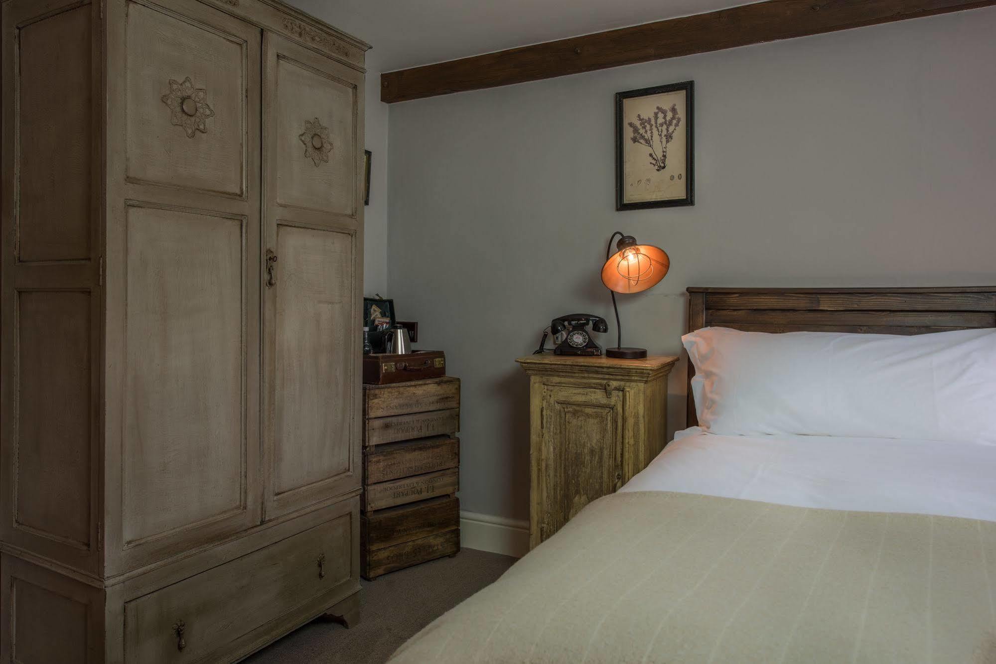 วิดบรู๊คแกรจ Guest House Bradford-On-Avon ภายนอก รูปภาพ