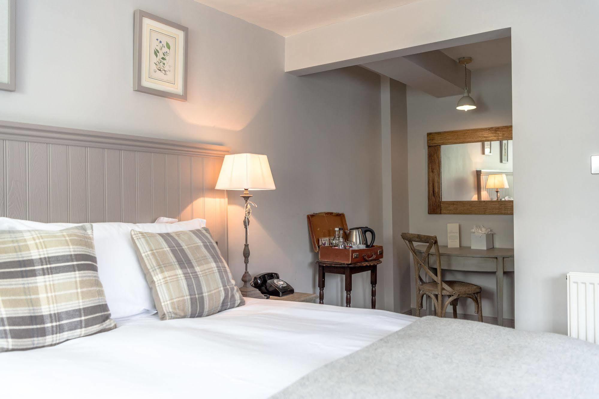 วิดบรู๊คแกรจ Guest House Bradford-On-Avon ภายนอก รูปภาพ